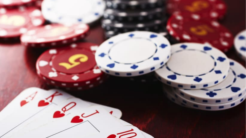 Quy định thứ tự mạnh yếu các bộ bài top poker online